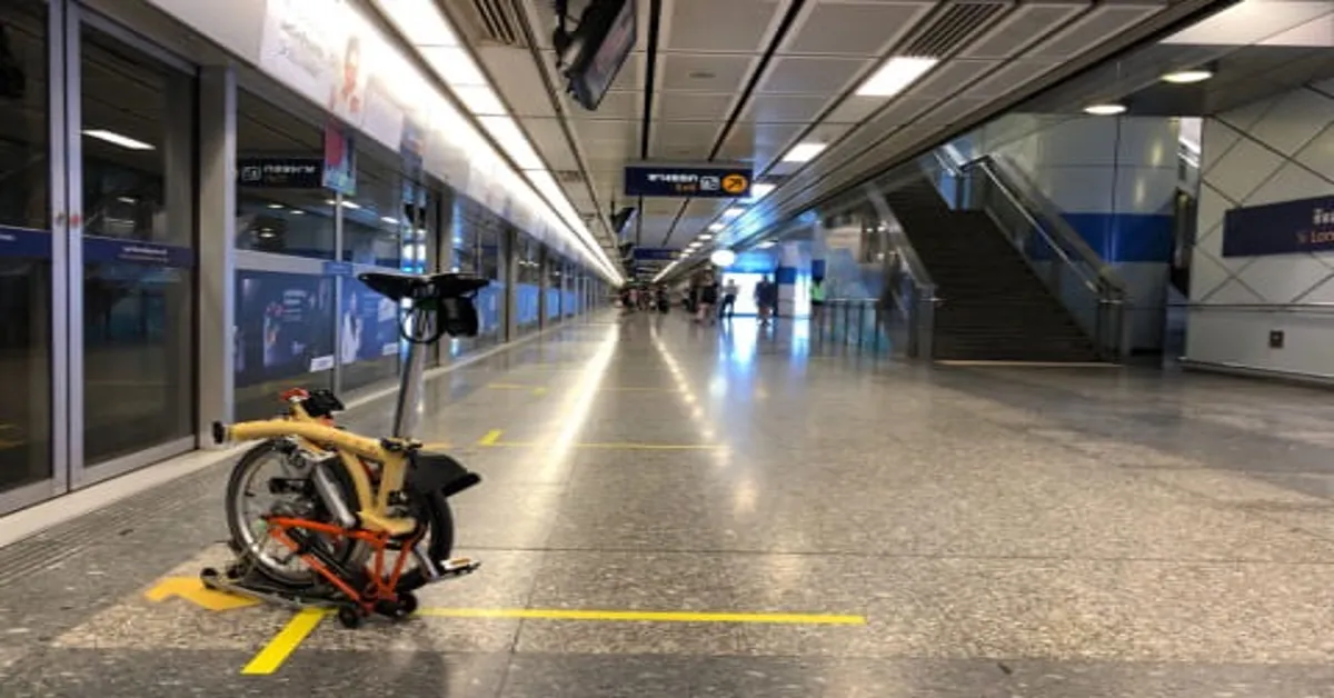 can i take a folding bike on the tube